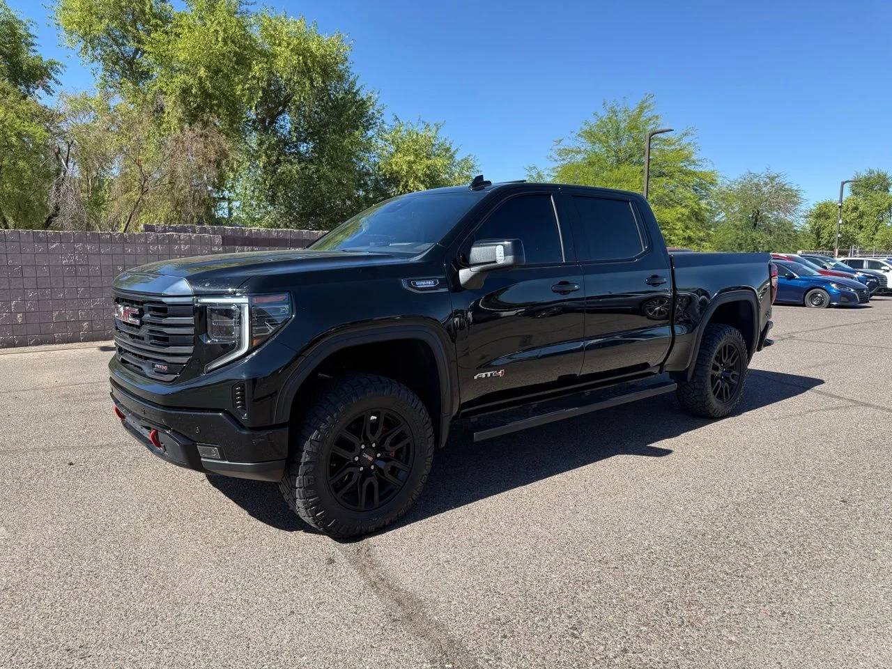 2023 GMC Sierra 4WD Crew Cab Short Box AT4's photo