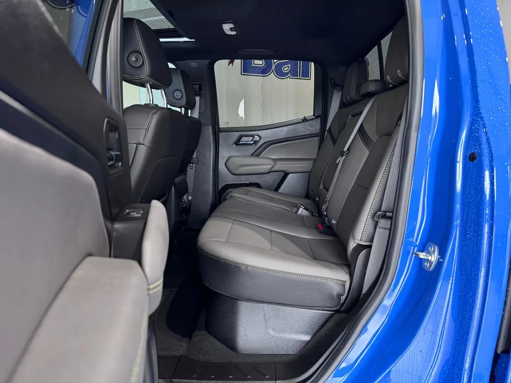 2025 Chevrolet Colorado ZR2 - Photo 10