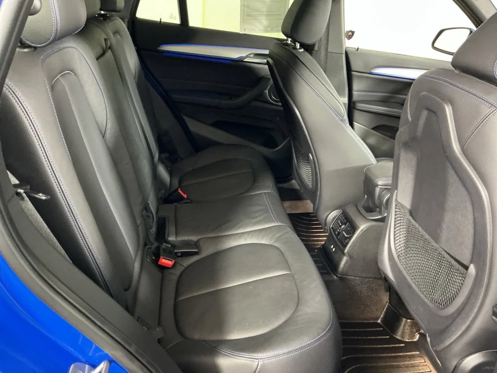 Used 2022 Blue BMW xDrive28i image 15
