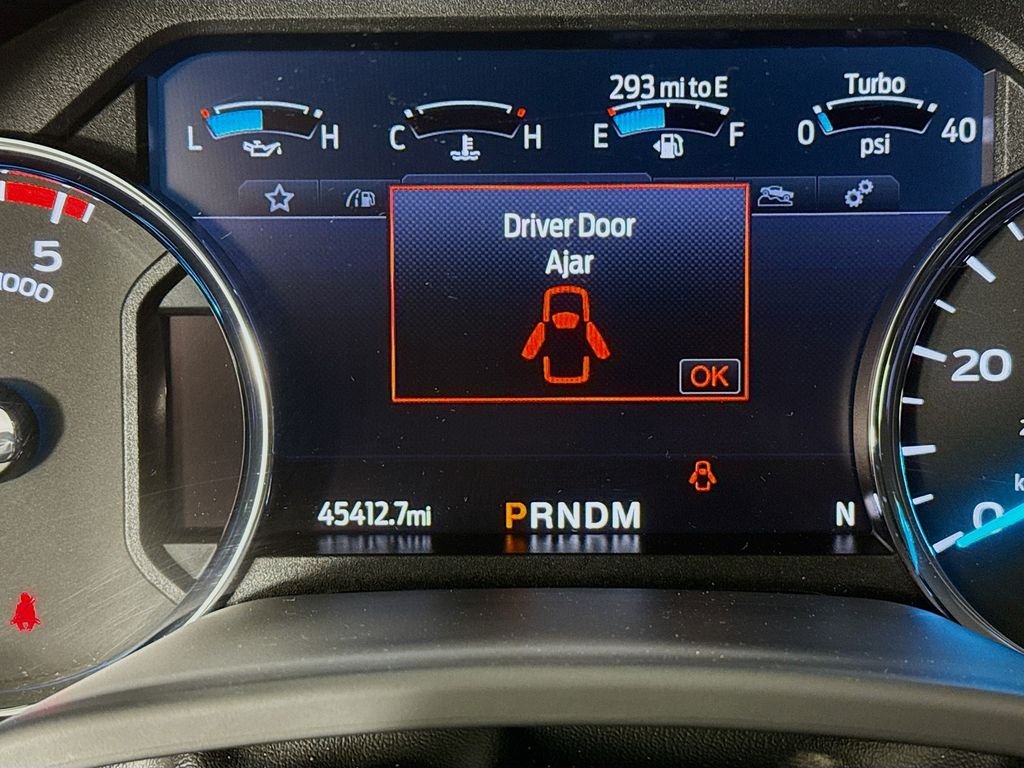 Used 2022 White Ford Lariat image 13