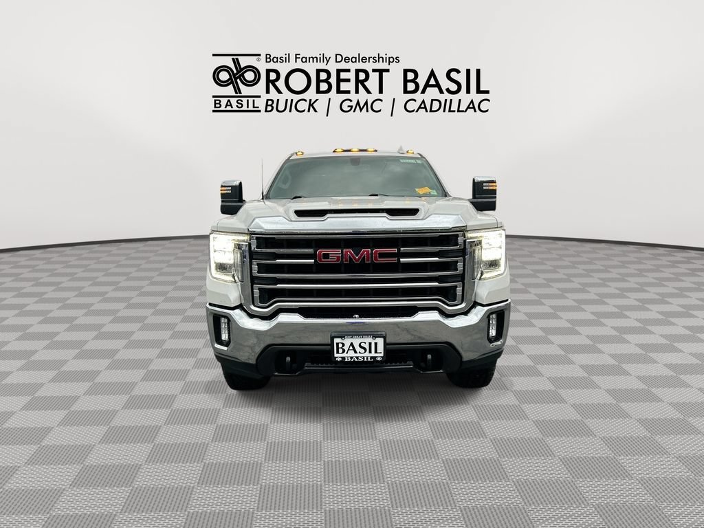 Used 2023 White Frost Tricoat GMC SLT image 3