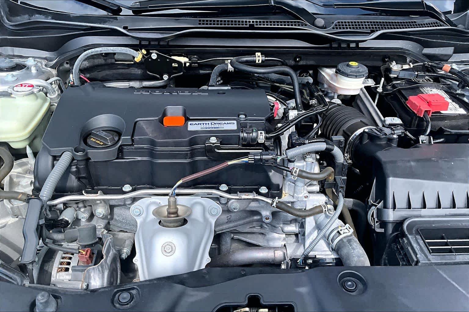 Used 2019 Lunar Silver Metallic Honda LX image 30
