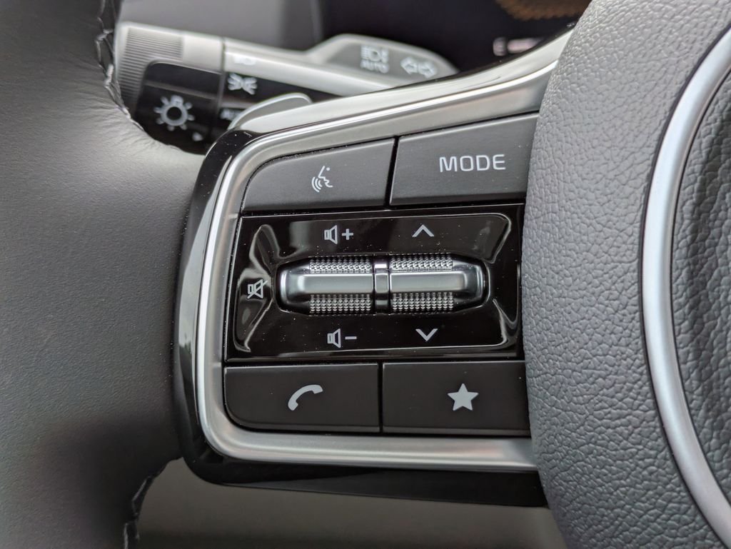 New 2026 Ceramic Silver Kia EX image 28
