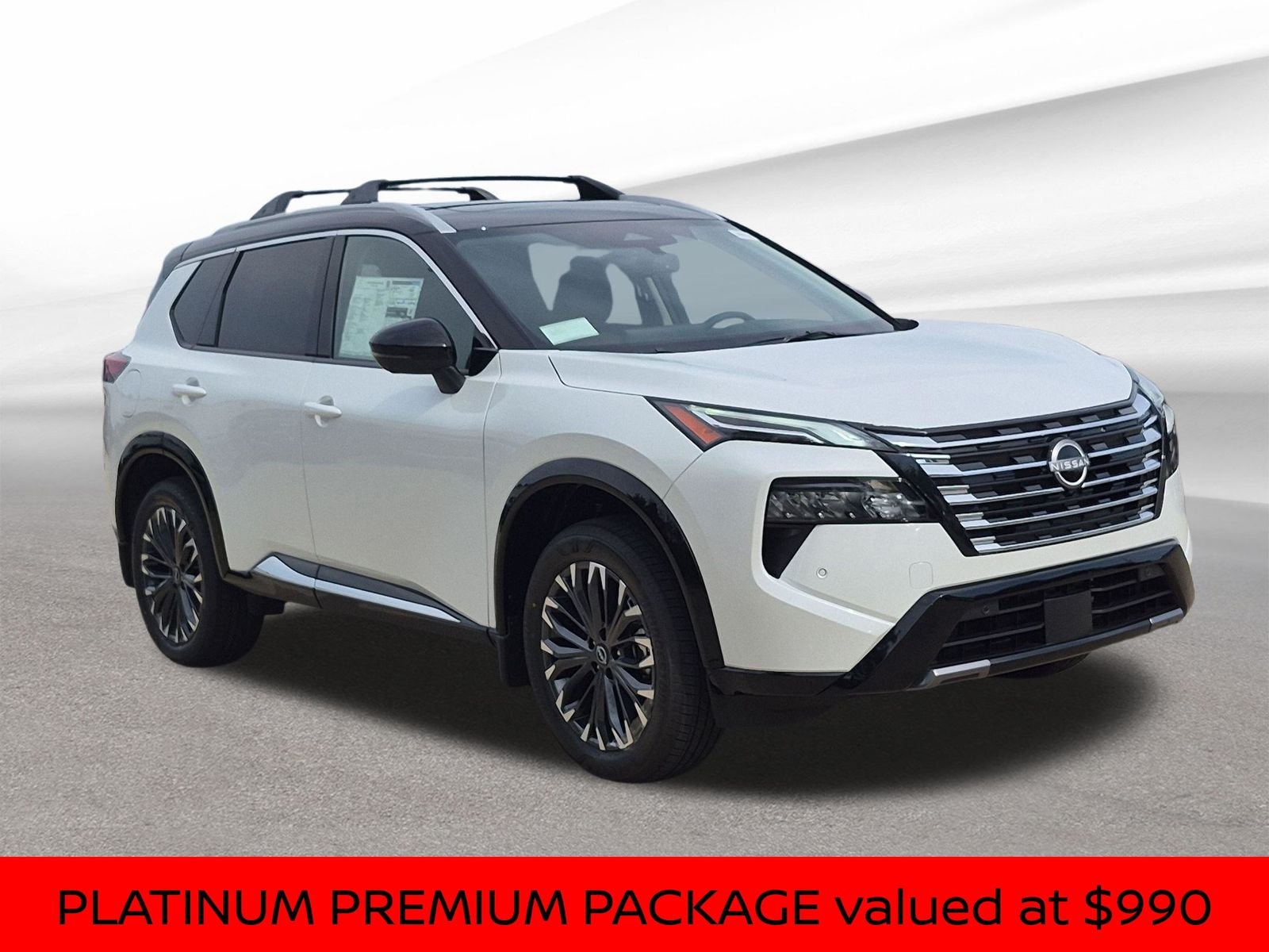 New 2026 Everest White Pearl TriCoat / Super Black Two-tone Nissan Platinum image 4