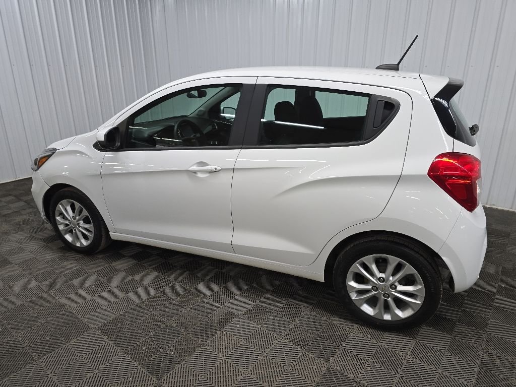 Used 2020 White Chevrolet 1LT image 4