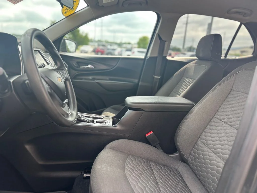 Used 2021 Gray Chevrolet LT image 27