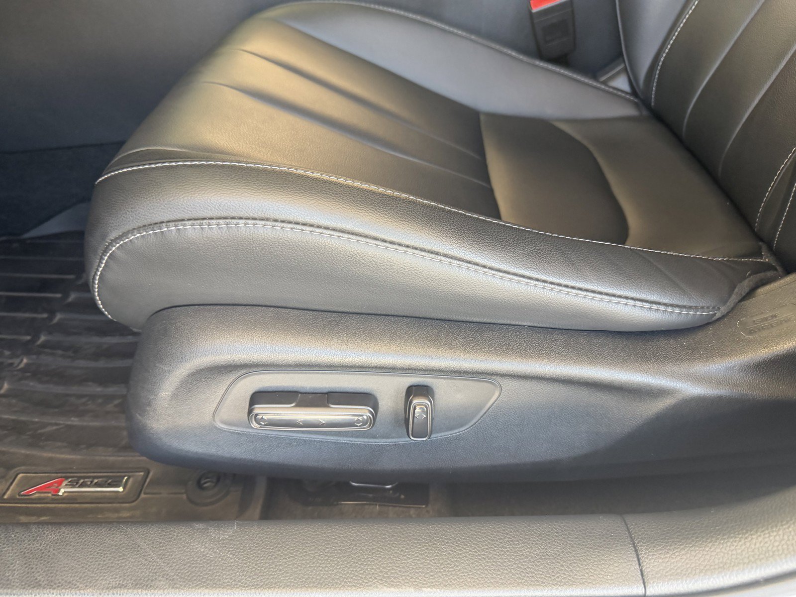 Used 2025 Lunar Silver Metallic Acura w/A-Spec Package image 21