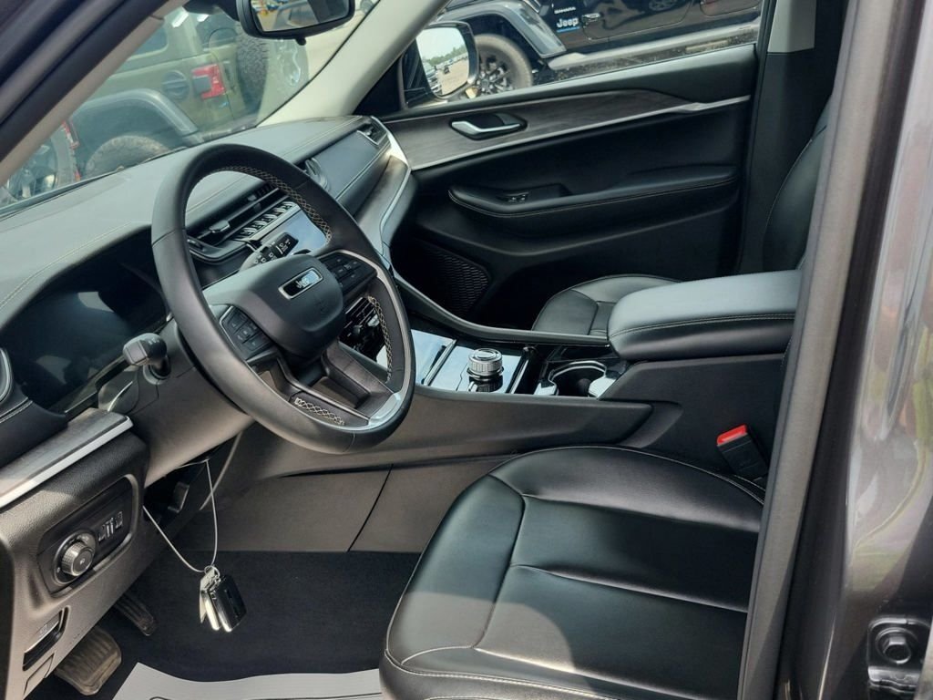 Used 2023 Gray Jeep Limited image 11