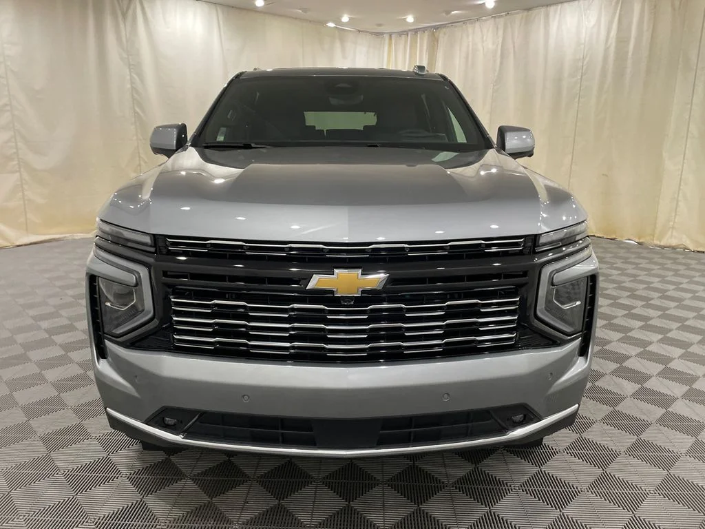 2026 Chevrolet Suburban High Country - Photo 2