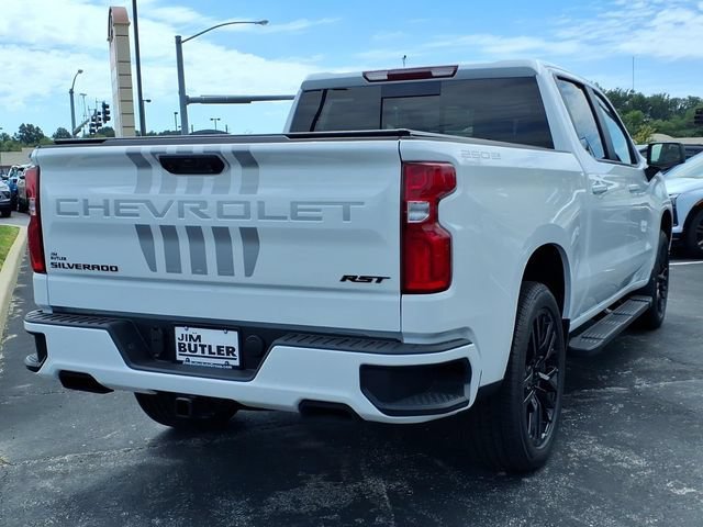 New 2026 Summit White Chevrolet RST image 22