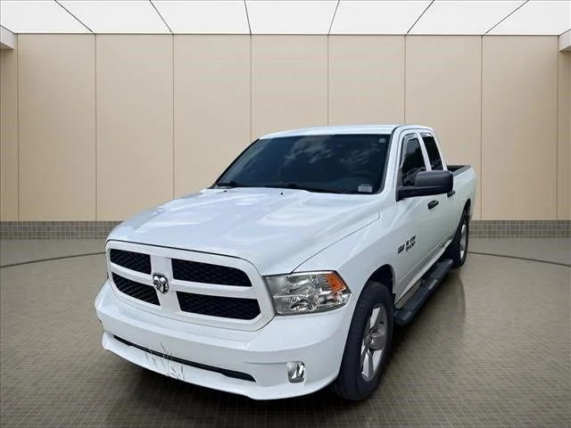 Used 2016 White Ram Express image 2