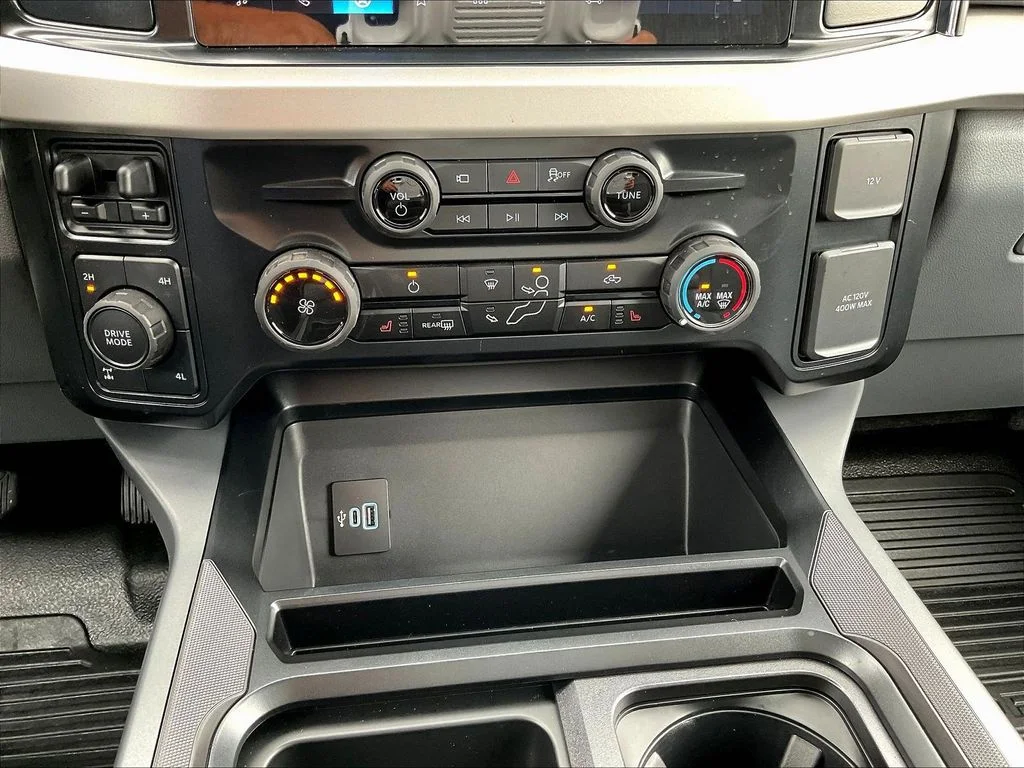 New 2026 Avalanche Ford F-250® XLT image 24