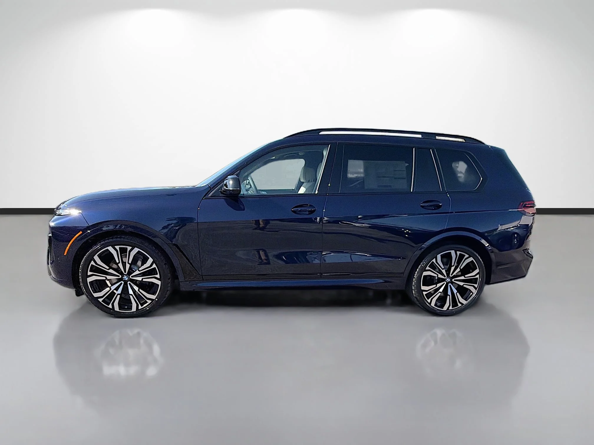 New 2027 Tanzanite Blue II Metallic BMW M60i image 6