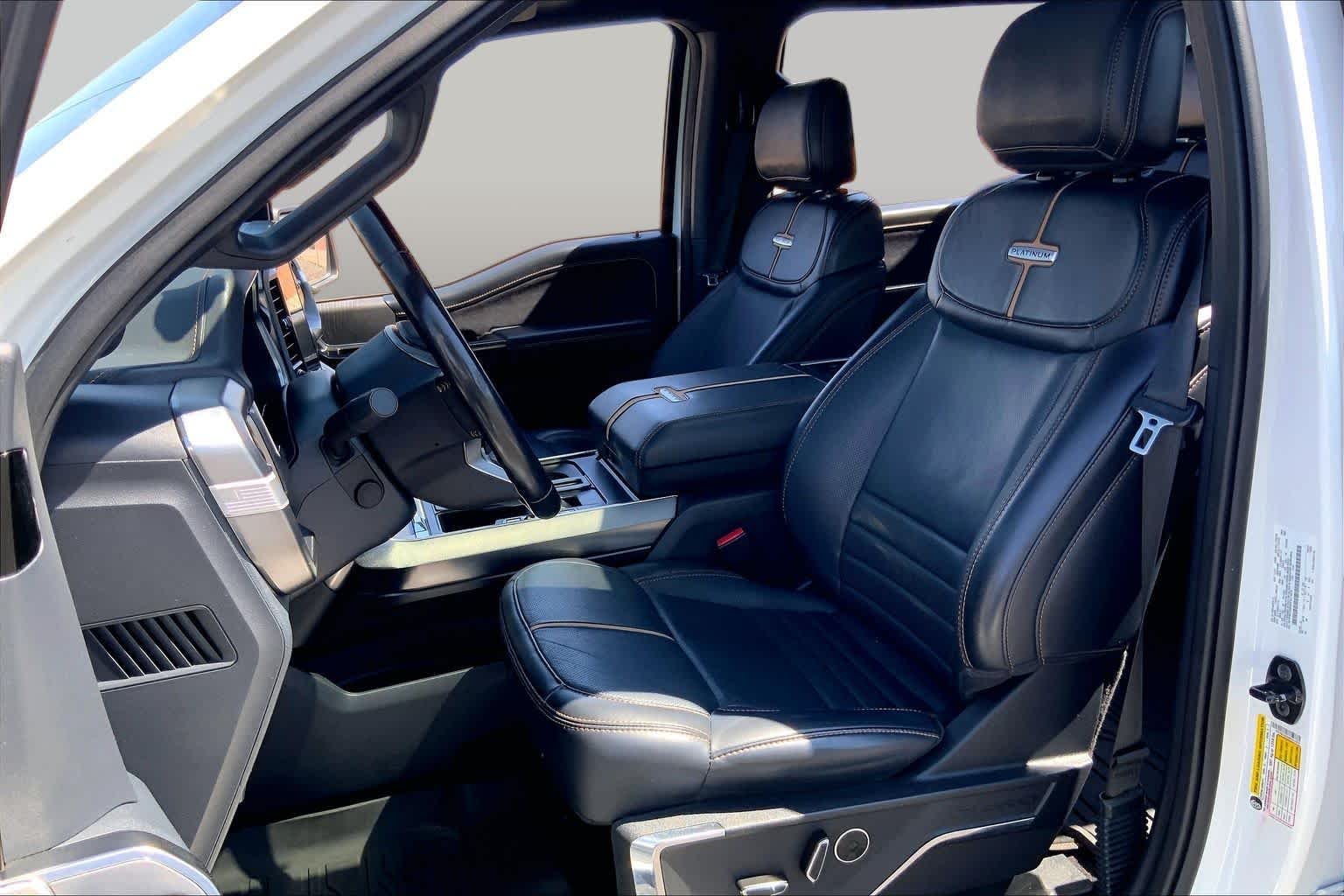 Used 2022 Star White Metallic Tri-Coat Ford Platinum image 9