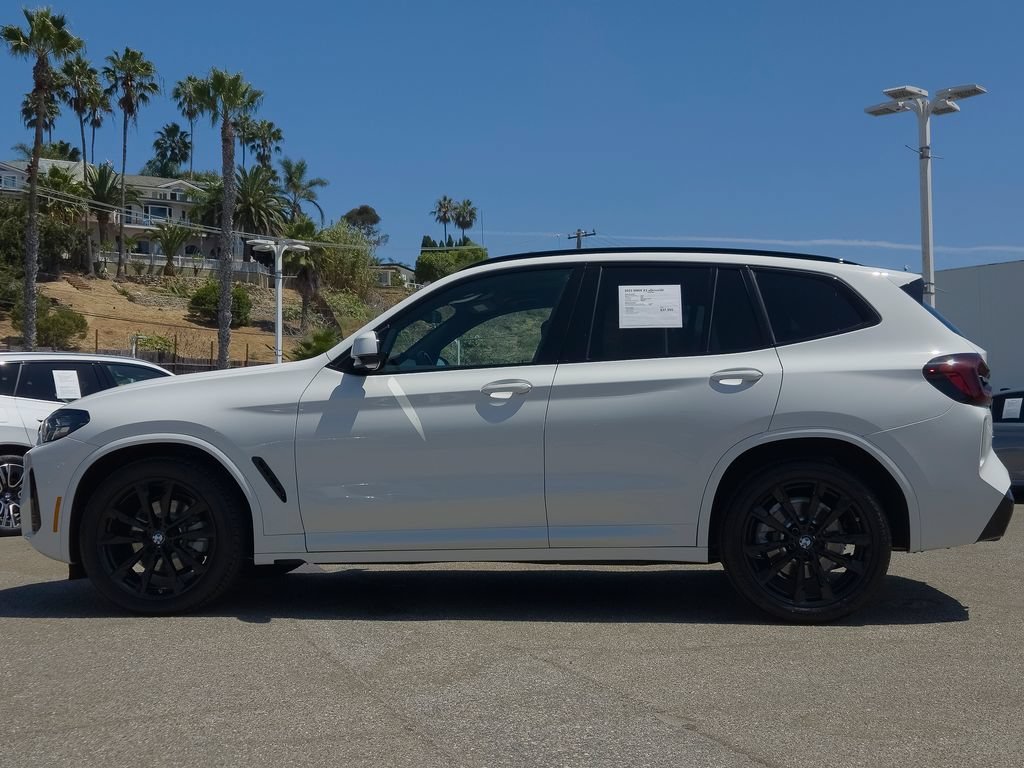 Used 2023 Alpine White BMW sDrive30i image 25