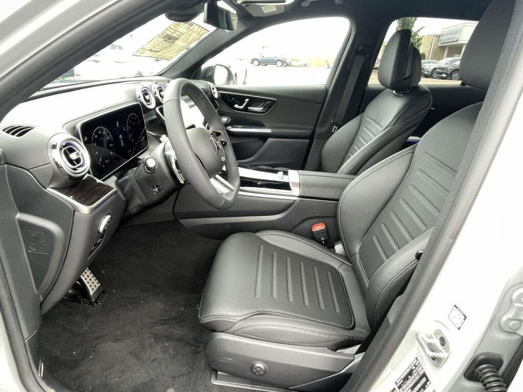 New 2026 MANUFAKTUR Alpine Grey Mercedes-Benz GLC 300 image 17