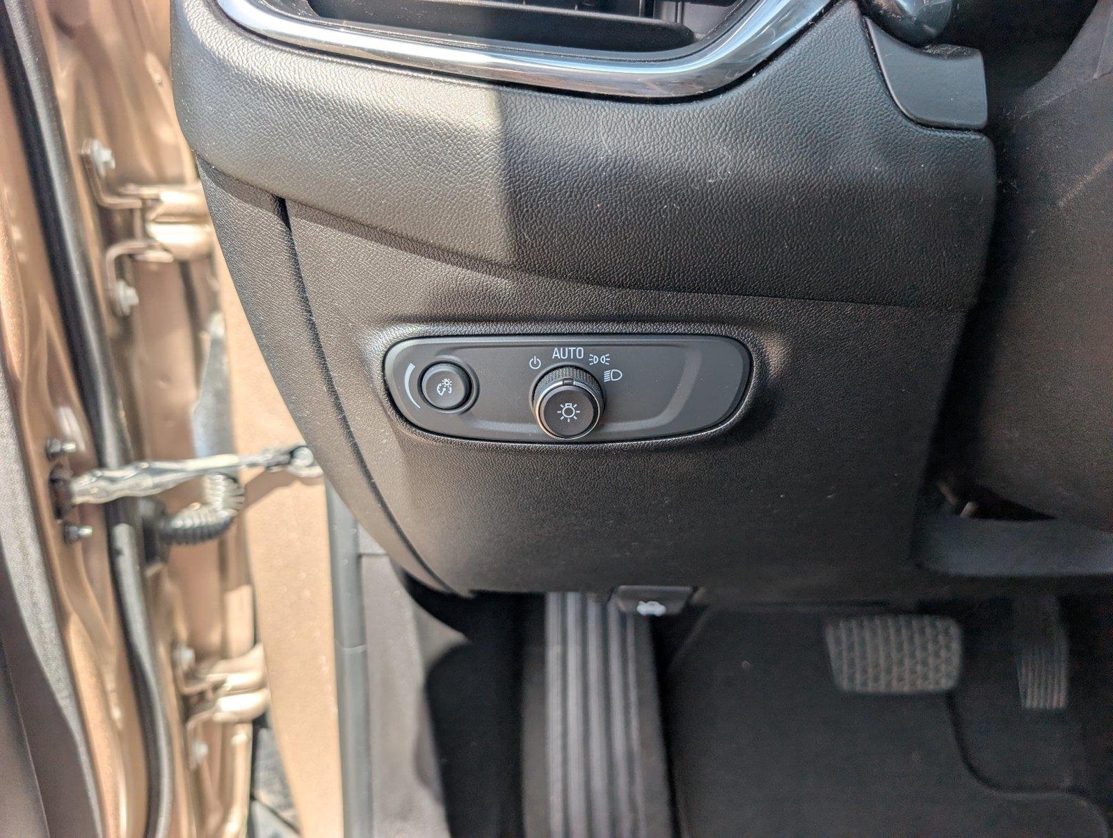 Used 2019 SANDY RIDGE METALLIC Chevrolet LT image 26