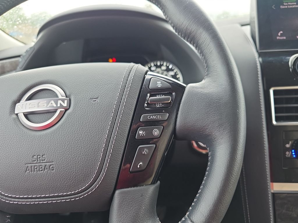 Used 2023 White Nissan Platinum image 23