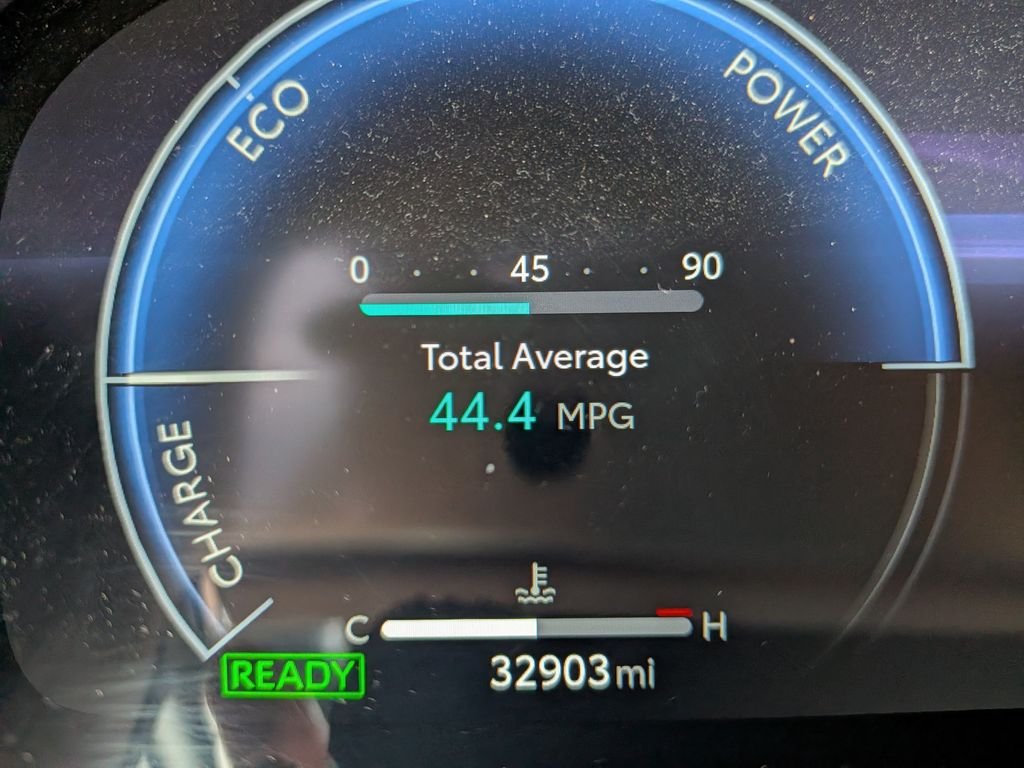 Used 2025  Toyota XSE image 17