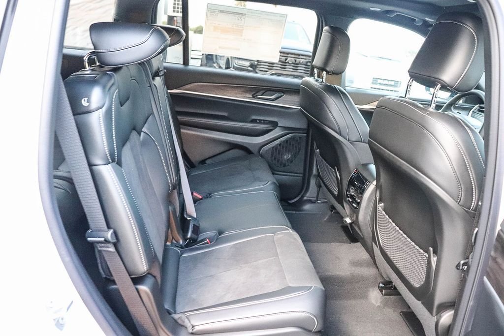 New 2026 Bright White Clearcoat Jeep Altitude image 18