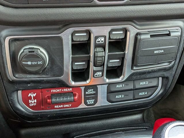 Used 2024 Gray Jeep Rubicon image 25
