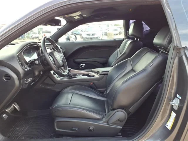 Used 2019 Granite Pearl Coat Dodge SXT image 12