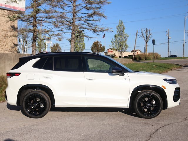 2026 Volkswagen Tiguan SE R-Line Black photo 4