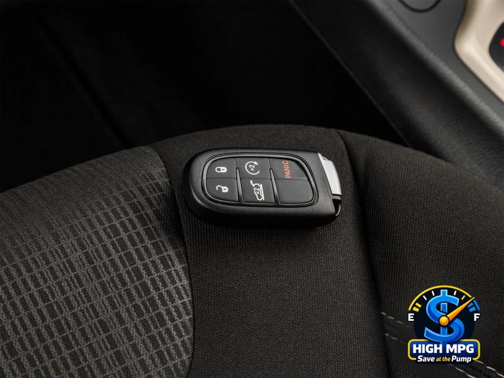 Used 2016 Black Jeep Latitude image 41