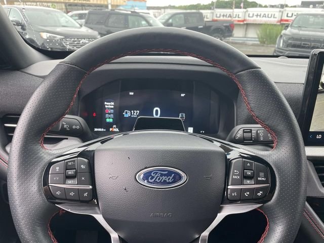 Used 2025 Carbonized Gray Metallic Ford ST-Line image 29