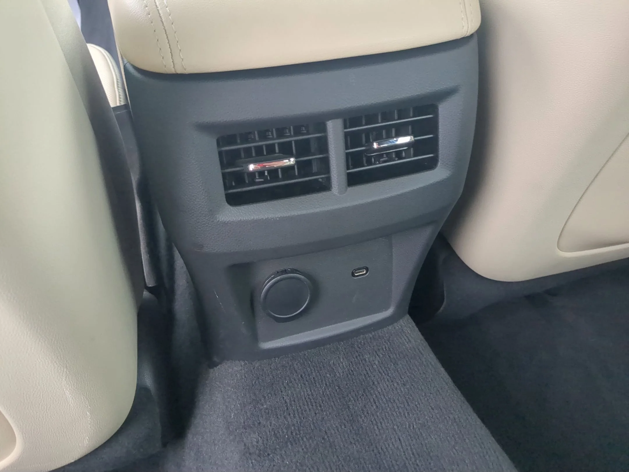 Used 2022 Crystal White Tricoat Cadillac Premium Luxury image 20