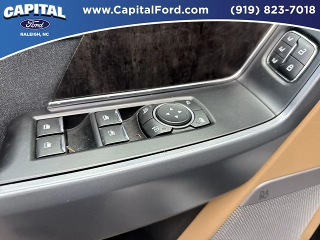 Used 2023 White Ford Lariat image 21