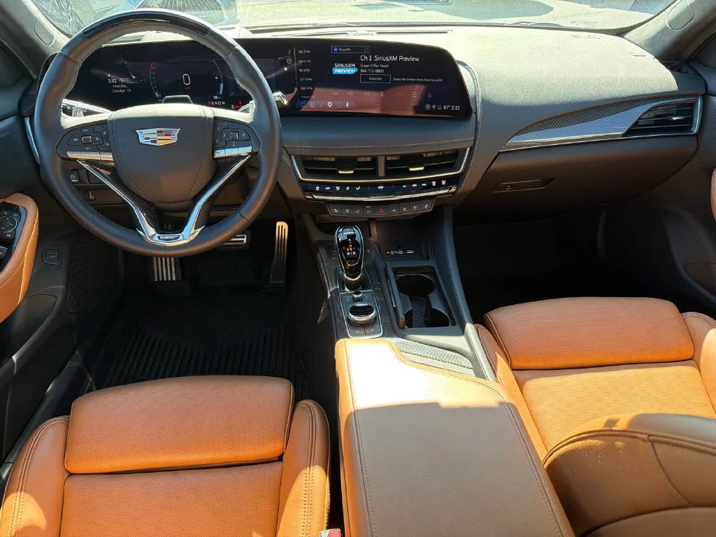 Used 2025 Silver Cadillac V-Series image 22