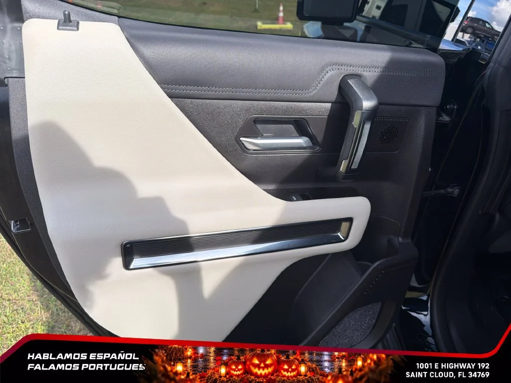 Used 2026 Void Black GMC 2X image 25