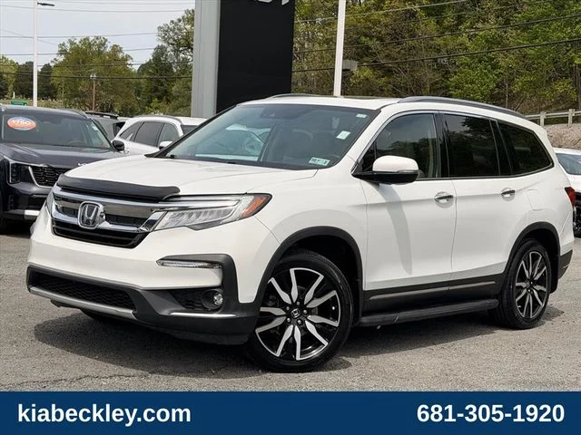 Used 2022 White Honda Elite image 2