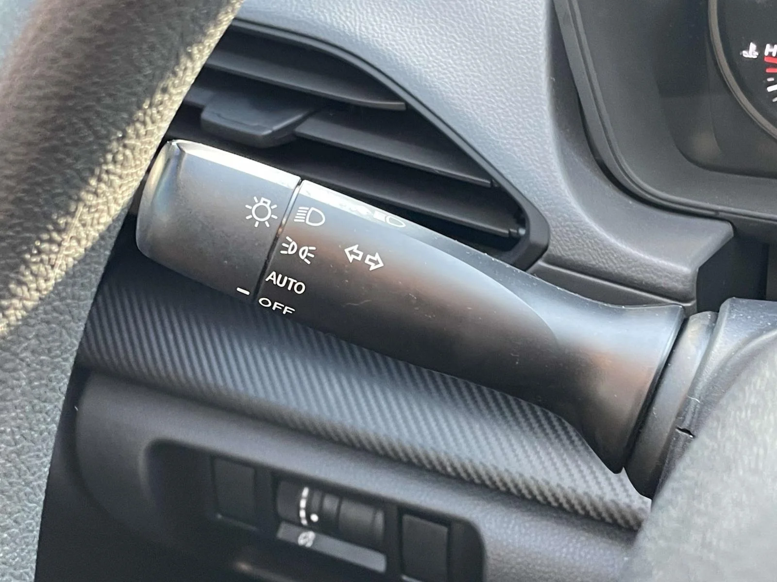 Used 2025 Ice Silver Metallic Subaru Base image 11