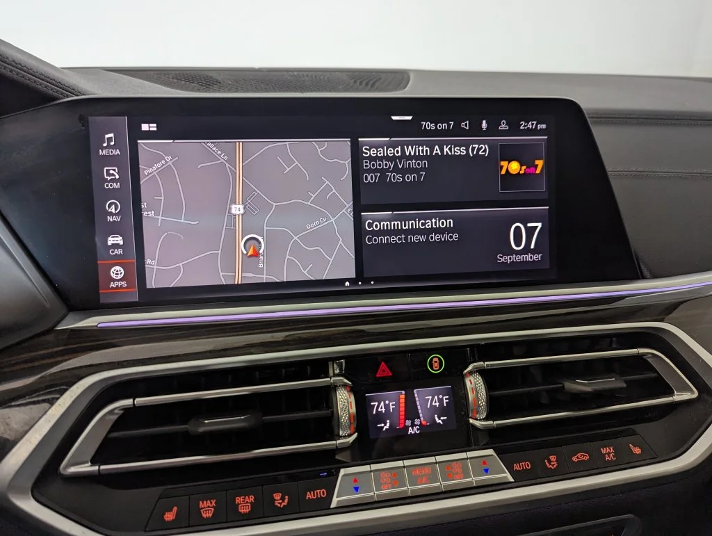 Certified Used 2020 Gray BMW xDrive40i image 9