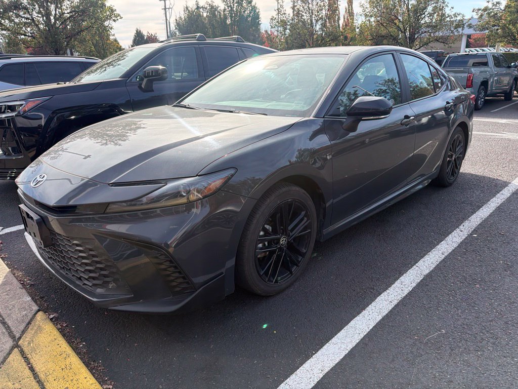 Certified Used 2025  Toyota SE image 1