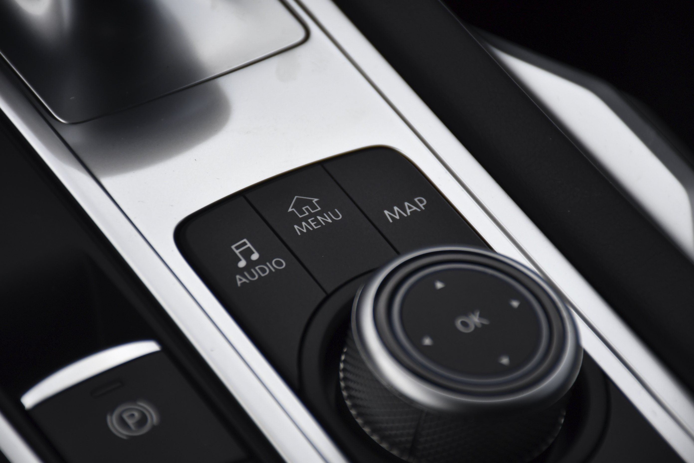 New 2027 GRAPHITE SHADOW INFINITI Luxe FWD image 13