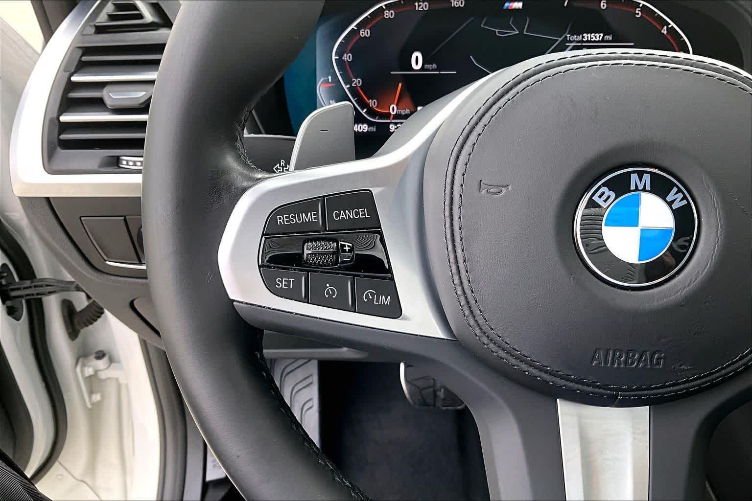 Used 2024 Alpine White BMW sDrive30i image 20