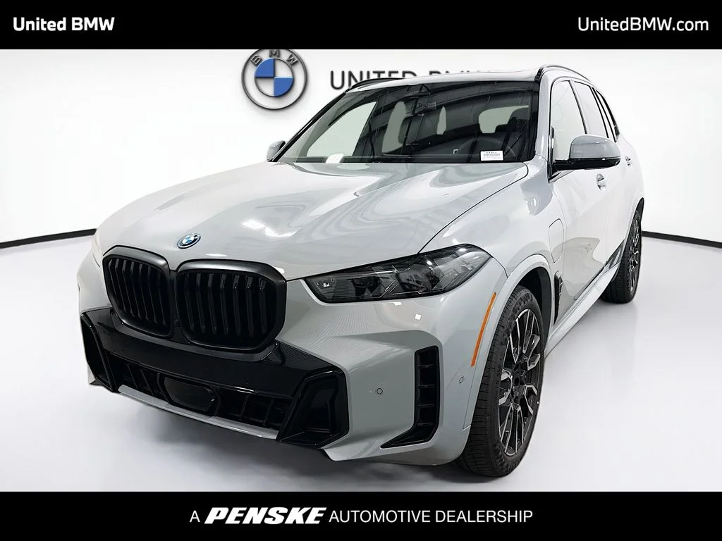 2026 BMW X5 xDrive50e's photo