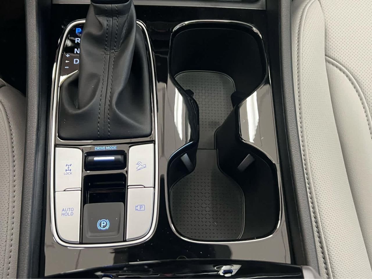 2026 Hyundai Santa Cruz SEL - Photo 70