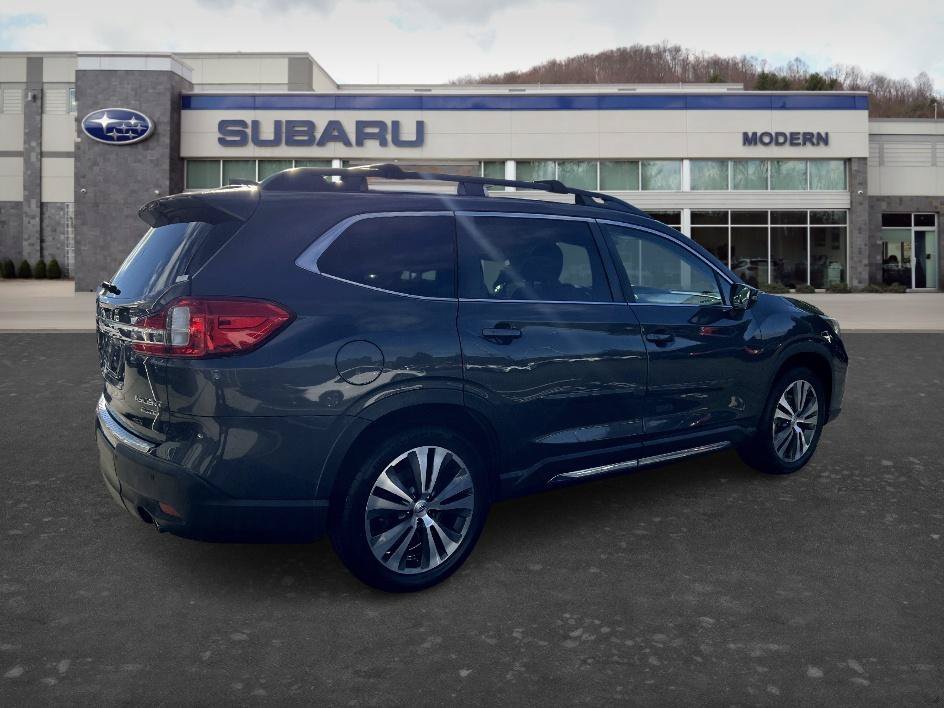 Used 2020 Magnetite Gray Metallic Subaru Limited image 5