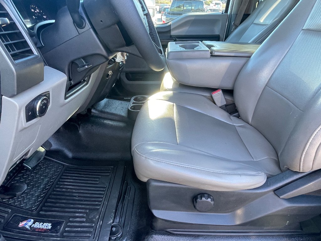 Used 2017 Oxford White Ford XL image 25