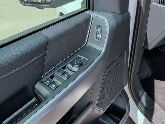 New 2026 Oxford White Ford XLT image 57