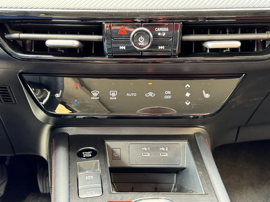 New 2026 Canyon Bronze Metallic Nissan SR image 20