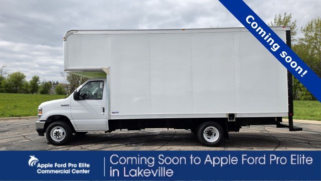 New 2027 Oxford White Ford Base image 6