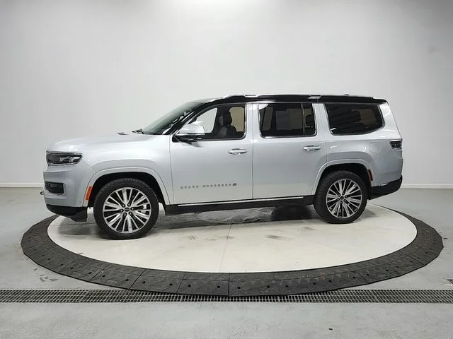 Used 2022 Silver Jeep Series III image 4