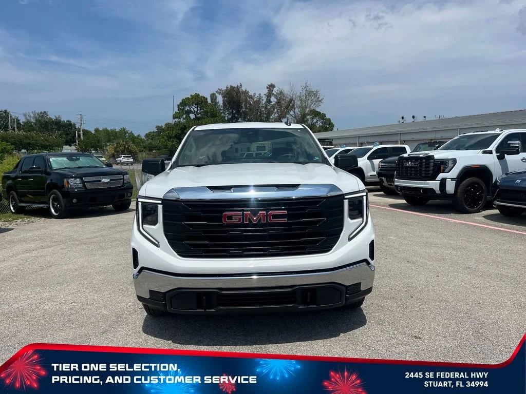 New 2026 Summit White GMC Pro image 3