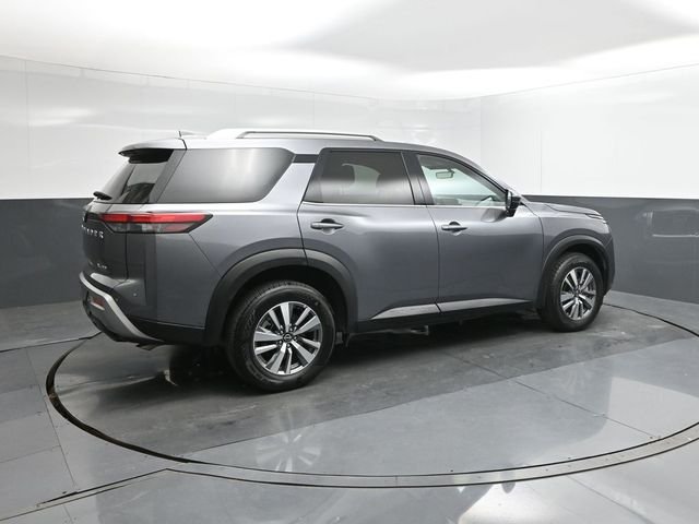 Used 2025 Gray Nissan SL image 11