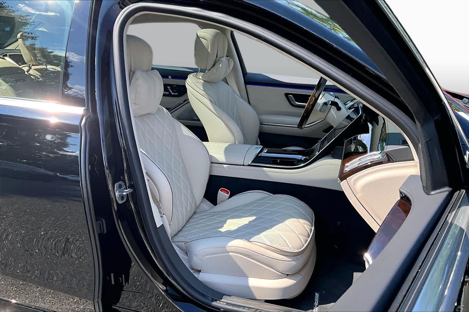 Used 2025 Black Mercedes-Benz S 580 image 8